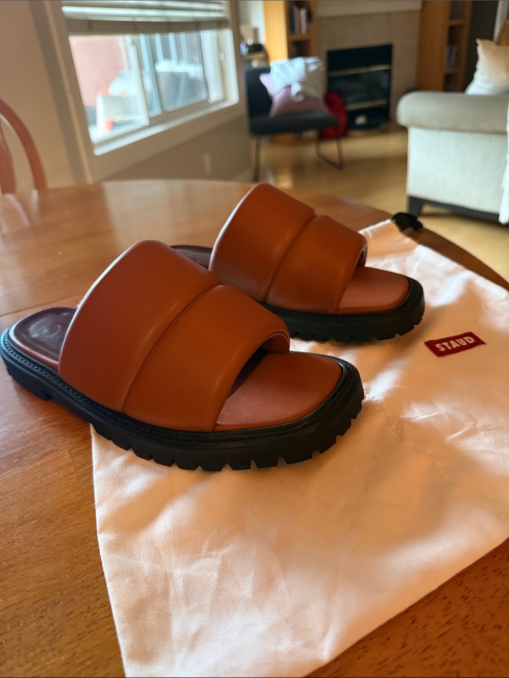 NEW STAUD Woman’s Padded Slide Sandals in Cognac - Picture 2 of 6